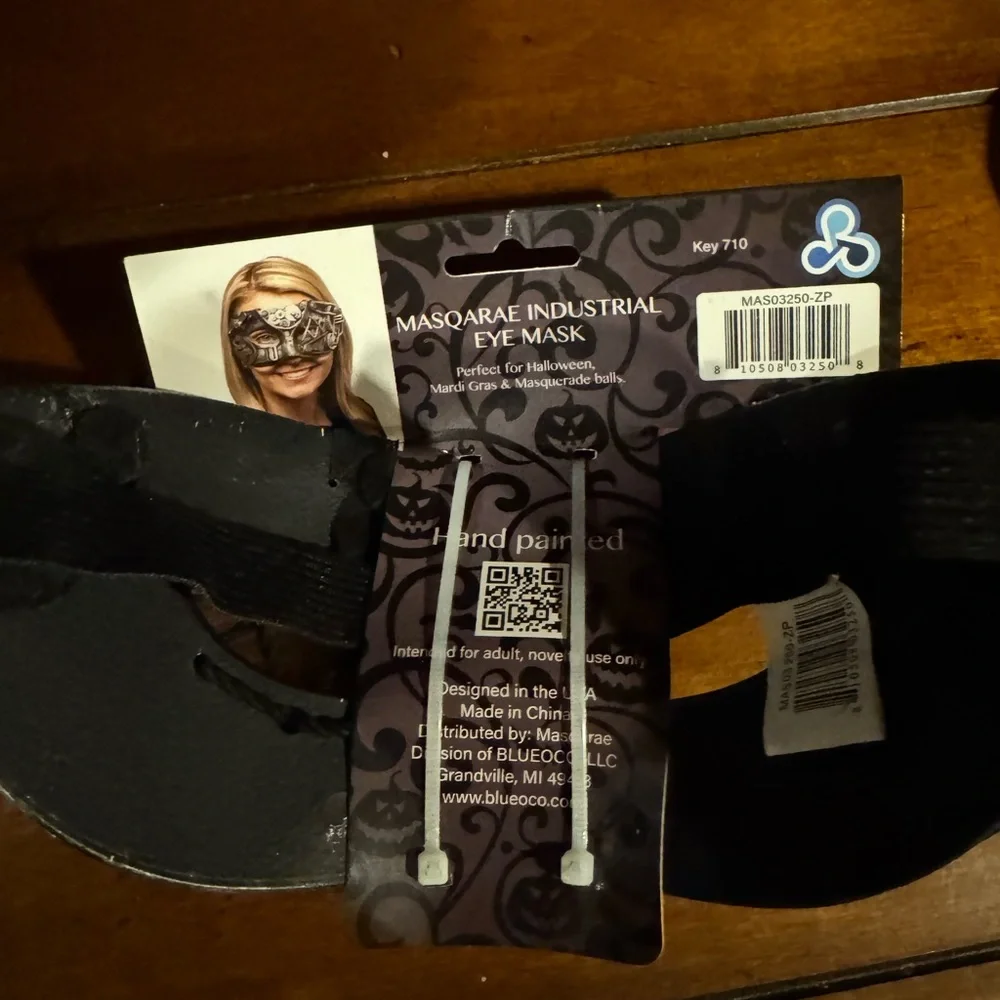NWT Masqarae Industrial Steampunk Eye Mask Halloween Masquerade Carnivale‎